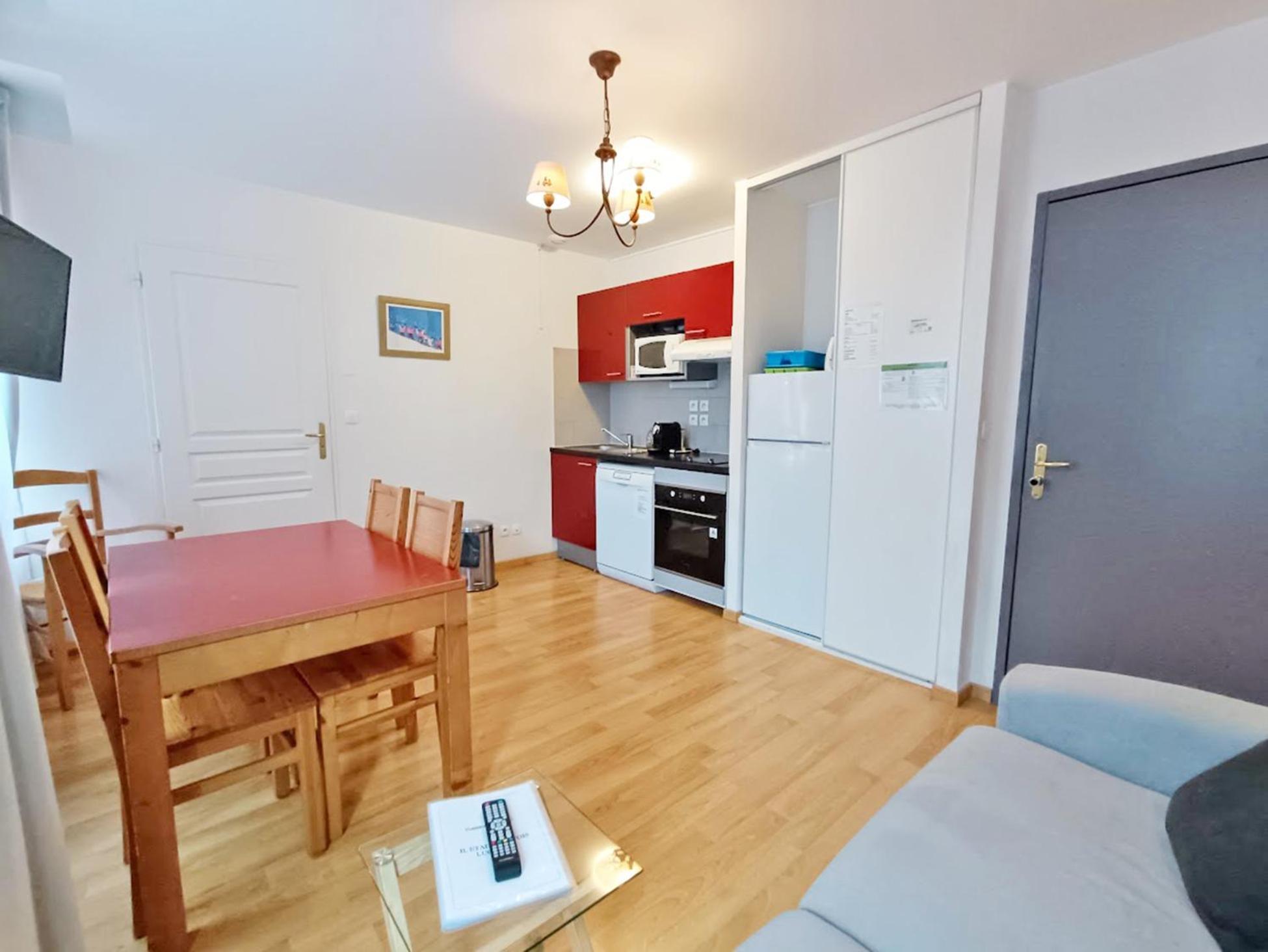 Il Etait Une Fois Luchon, T2, Centre Luchon, Wifi, Casier A Skis, Ascenseur, 4 Personnes Bagneres-de-Luchon Exterior foto